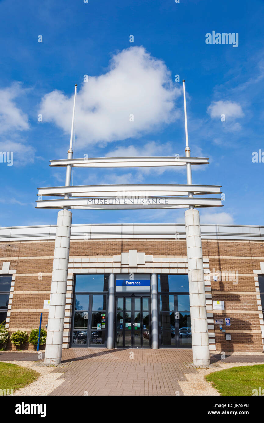 England, Warwickshire, Gaydon, Heritage Motor Centre Museum, Eintritt in das Museum Stockfoto