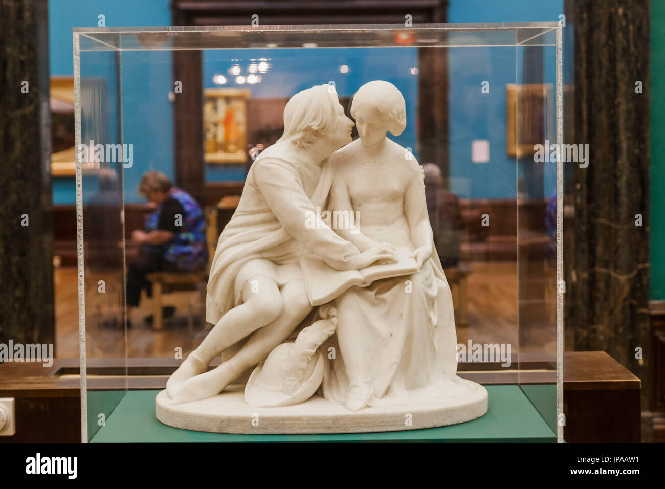 England, West Midlands, Birmingham, Birmingham Museum und Kunstgalerie, Marmor-Statue von Paolo und Francesca von Alexander Munro datiert 1851-1852 Stockfoto