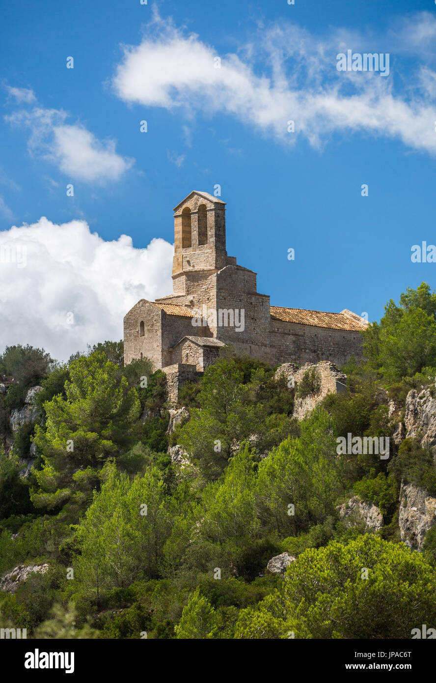 Spanien, Katalonien, Barcelona Provinz, Kirche San MIquel, Olerdola Schloss Stockfoto