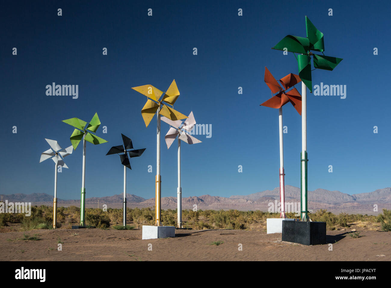 Iran, in der Nähe von Kerman Stadt Straße Seite Skulptur Stockfoto