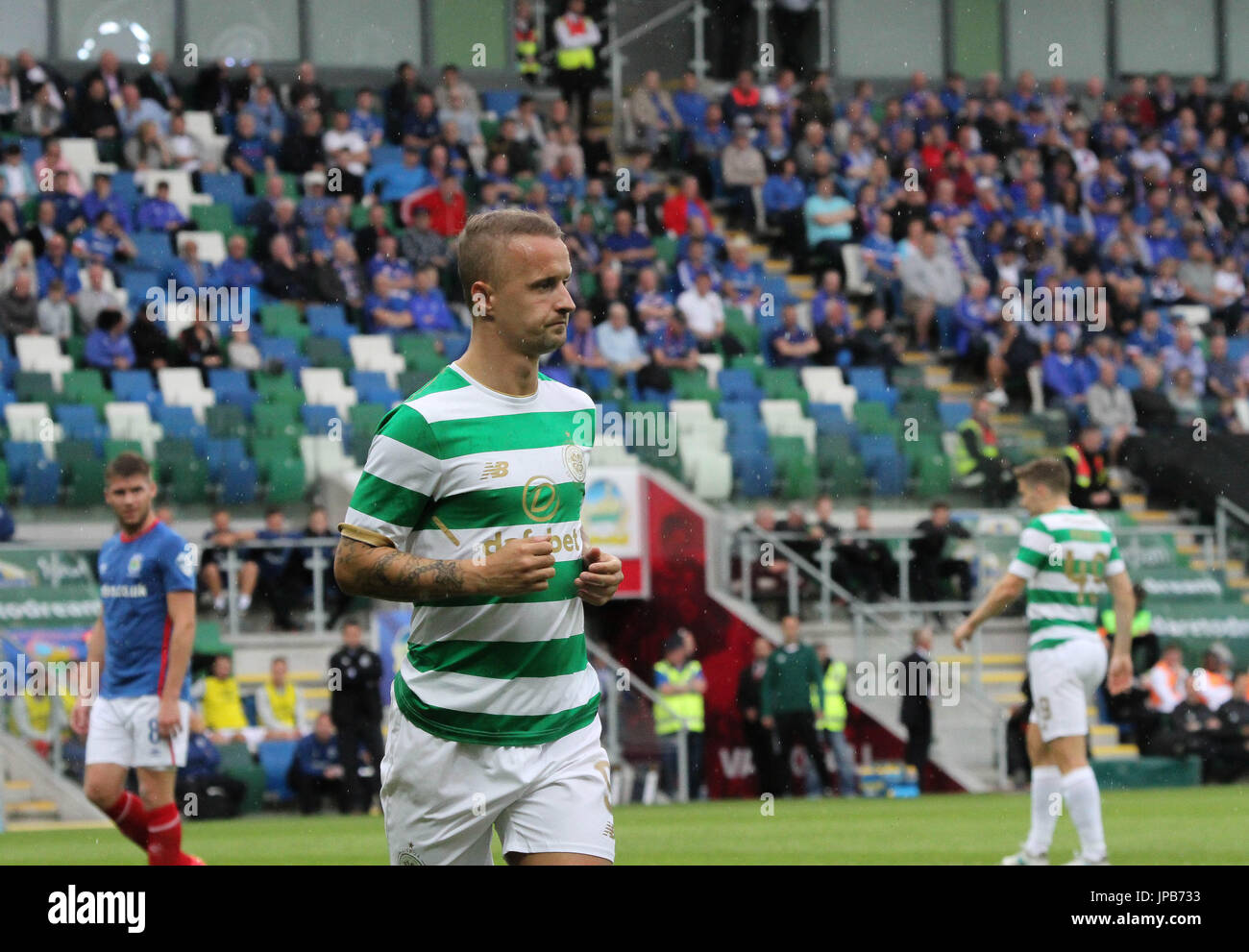 Windsor Park, Belfast, Nordirland. 14. Juli. Linfield 0 Celtic 2.  Celtic Leigh Griffiths (9) in Aktion. Stockfoto