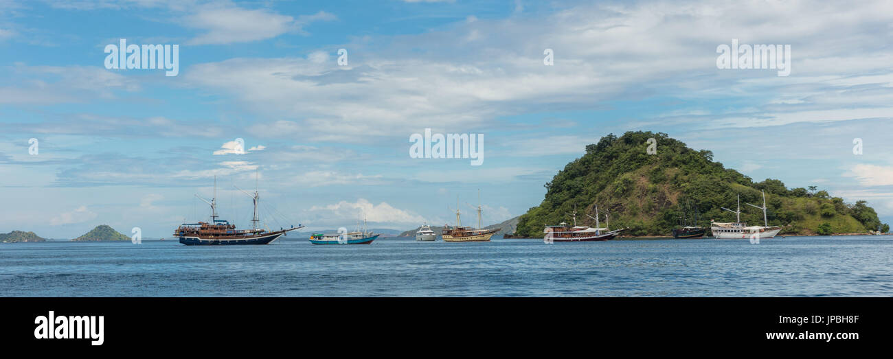 Blick vom Hafen von Labuhanbajo, Indonesien, Nusa Tenggara Stockfoto