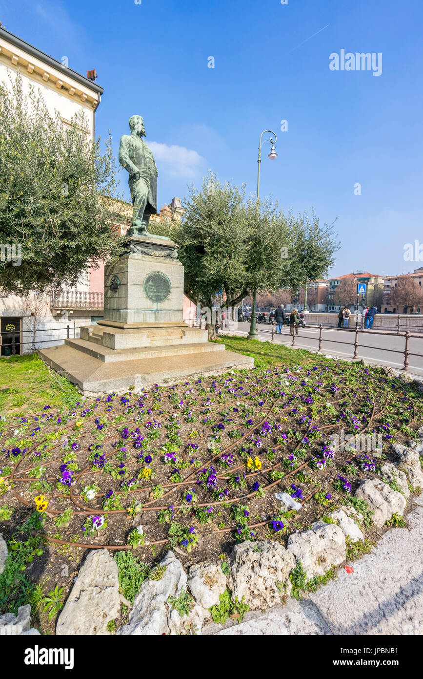 Verona, Veneto, Italien. Statue König Umberto i. von Italien Stockfoto