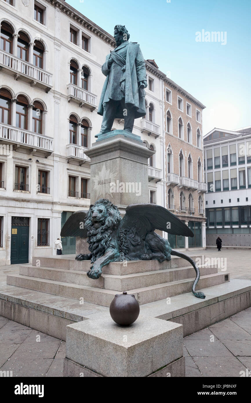 Europa, Italien, Veneto, Venedig. Bronzestatue des venezianischen Patrioten Daniel Manin Stockfoto