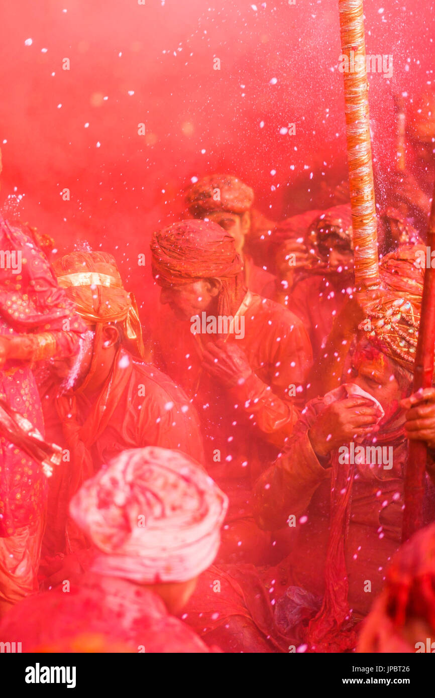 Asien, Indien, Uttar Pradesh, Nandgaon, Holi Festival der Farben Stockfoto
