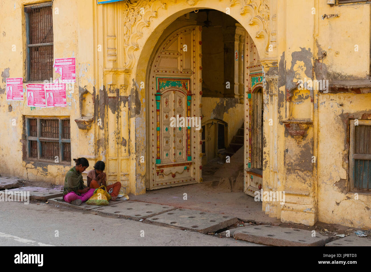 Vrindavan, Uttar Pradesh, Indien, Asien. Straßenszene. Stockfoto