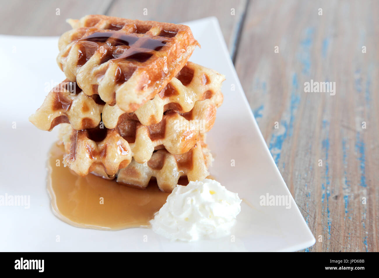 Geschlagene margarine -Fotos und -Bildmaterial in hoher Auflösung – Alamy