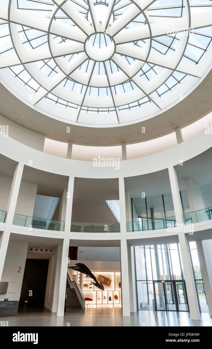 Lobby der Pinakothek der Moderne Kunstgalerie, München, Bayern, Deutschland Stockfoto