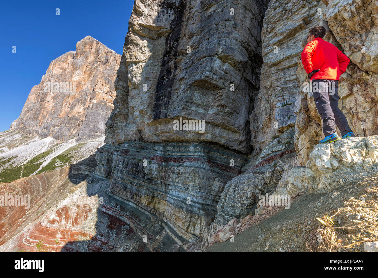 Perfekter Tag, die Dolomiten, Tofana Gruppe eng zu bewundern; Cortina d ' Ampezzo, Belluno District, Veneto, Italien, Europa Stockfoto