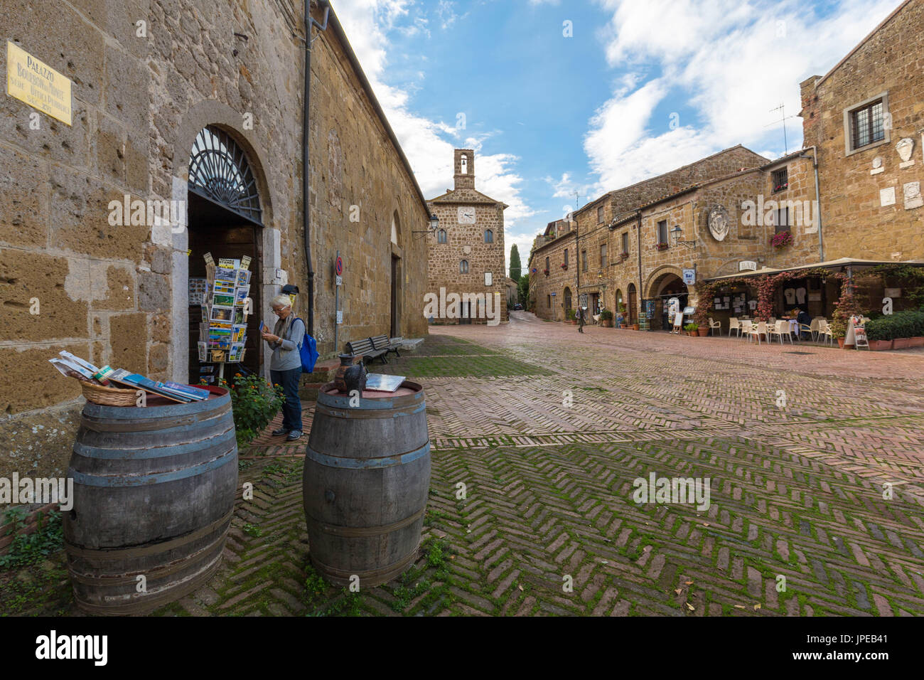 Quadrat der das Praetorium (Piazza del Pretorio). Sovana, Sorano, Grosseto Provinz, Toskana, Italien, Europa Stockfoto