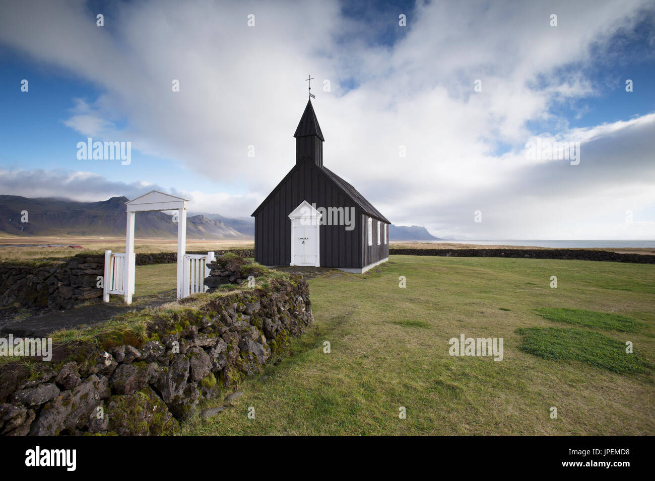 Búðir schwarze Kirche in Snaefellsnes, Island Stockfoto Búðir schwarze Kirche in Snaefellsnes, Island Stockfoto