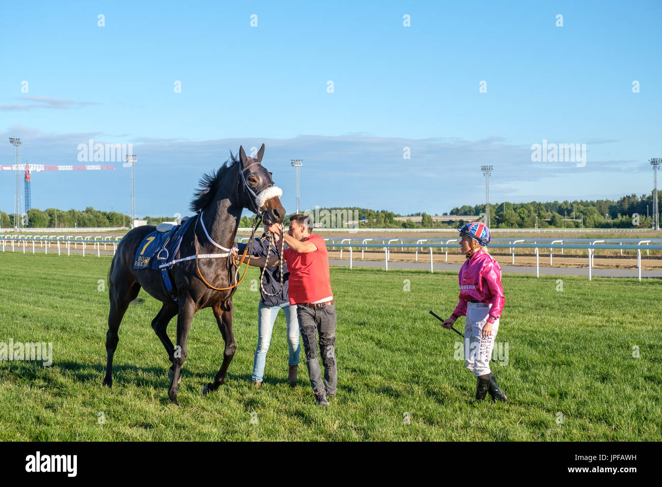 Lady Jockeys' Thoroughbred Weltmeisterschaft an Bro Park, Stockholm Stockfoto