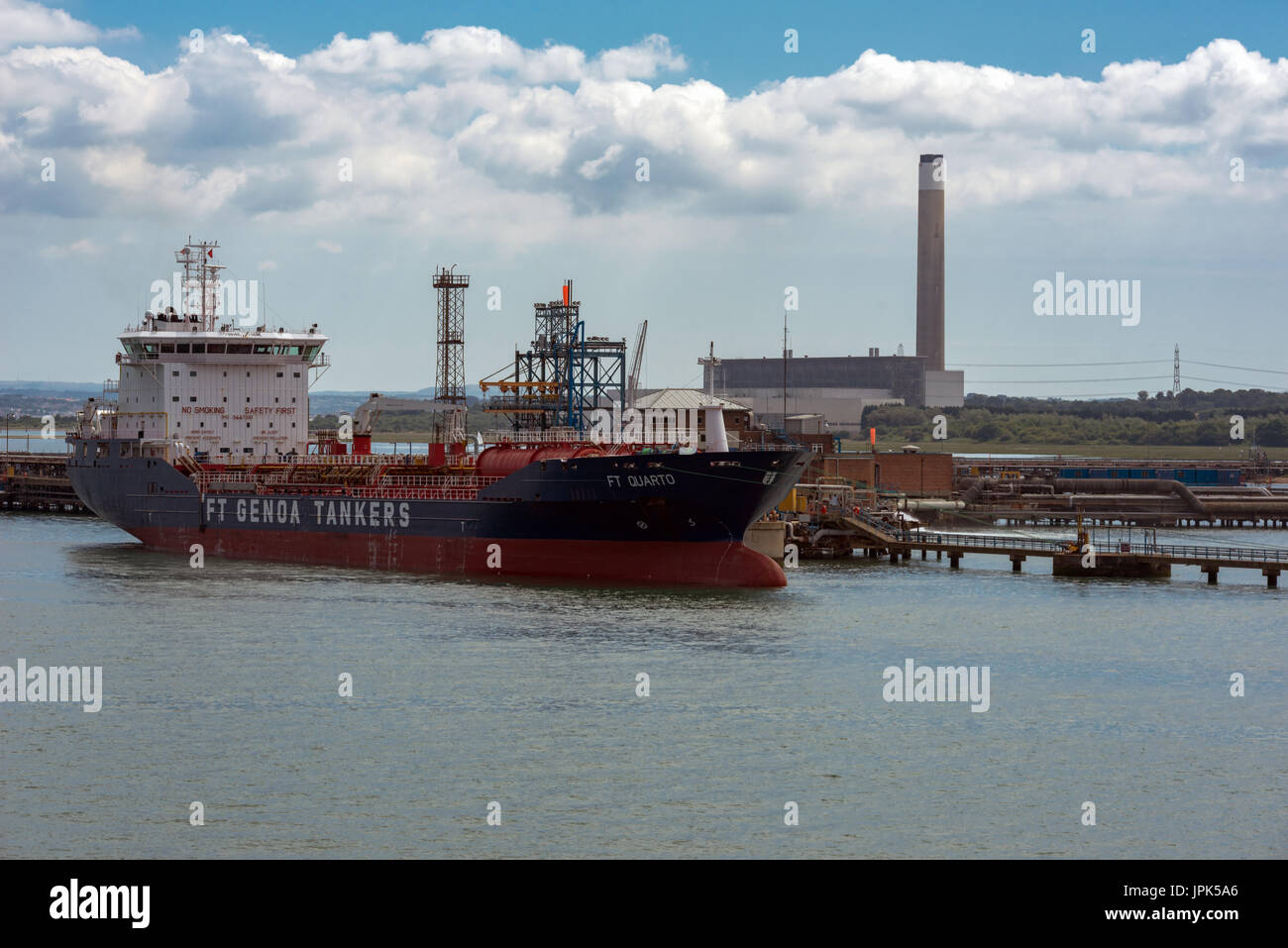 Fawley power station und Calshot Spit in der Nähe von Southampton Stockfoto