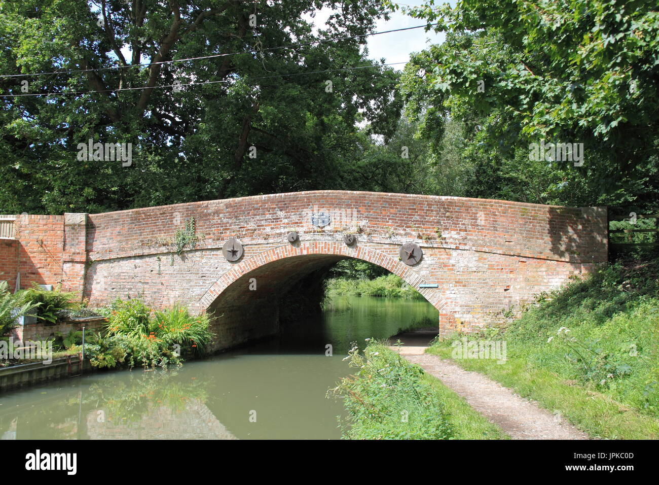 Gerste Mähen Brücke, Basingstoke Canal, Winchfield, in der Nähe von Flotte, Hart District, Hampshire, England, Großbritannien, Deutschland, Großbritannien, Europa Stockfoto