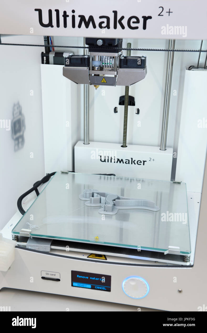 3D 3 dimensional Drucker von extrudierten Polymilchsäure Säure PLA Polymer Kunststoff Objekte zeigen die Extrusion Düsenkopf drucken und fertig Modell Stockfoto