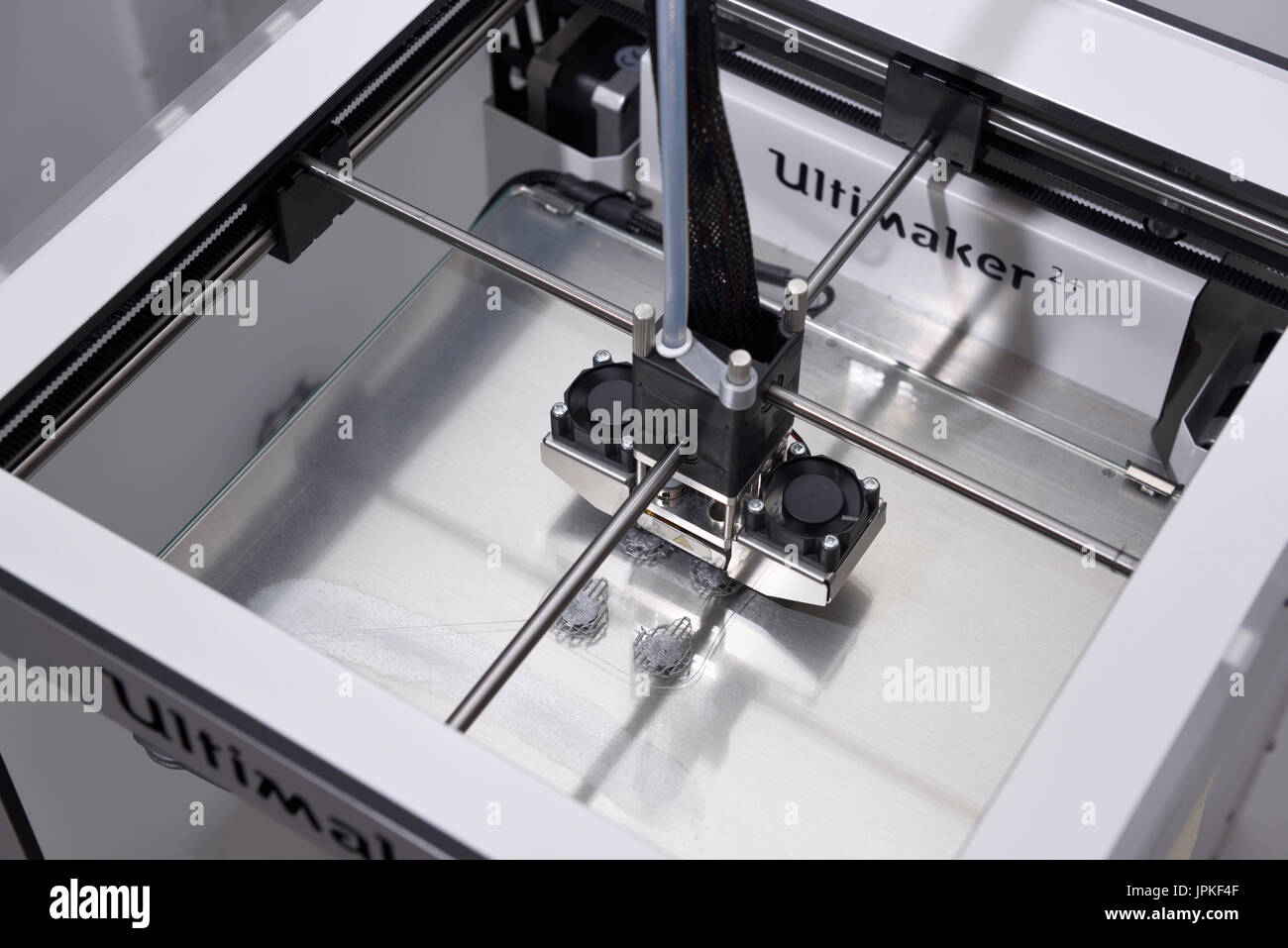 Oben eine dreidimensionale Drucker 3D drei Extrudieren Säure PLA-Polymer Polymilchsäure Kunststoff Objekte zeigen die Extrusion Düsenkopf drucken Stockfoto