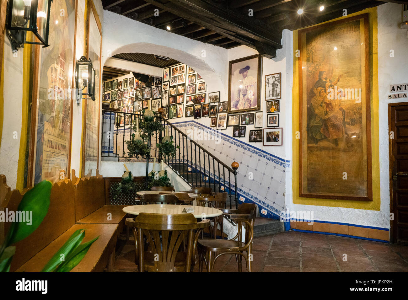 Die renommierten Bodegas el Pimpi in Málaga Stockfoto