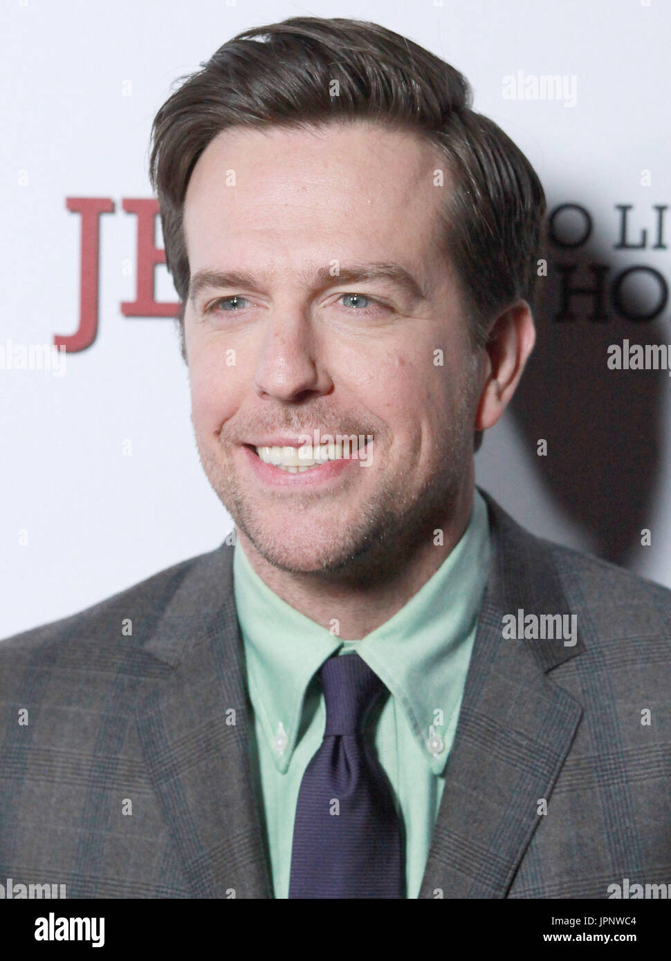 Schauspieler Ed Helms kommt bei der Premiere für Jeff, wer lebt zu Hause bei der Directors Guild in Los Angeles, Kalifornien auf Mittwoch, 7. März 2012.  Jesus Jimenez_Pacific Rim Photo Press. Stockfoto