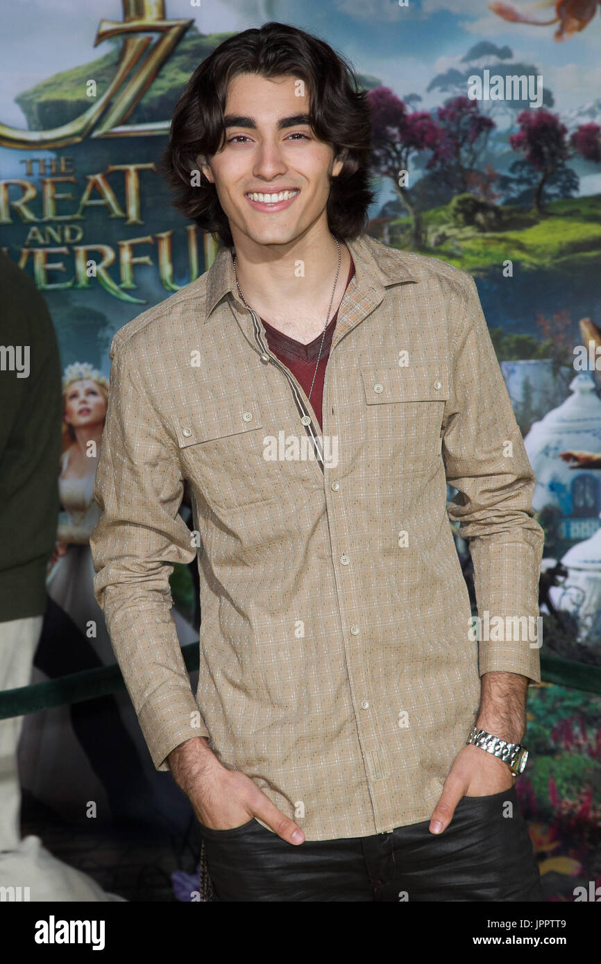 Blake Michael besucht die Premiere von Walt Disney Pictures "Oz der großen und mächtigen" am El Capitan Theatre am 13. Februar 2013 in Hollywood, Kalifornien. (Foto von John Salangsang_FRF / Pacific Rim Foto Presse) Stockfoto