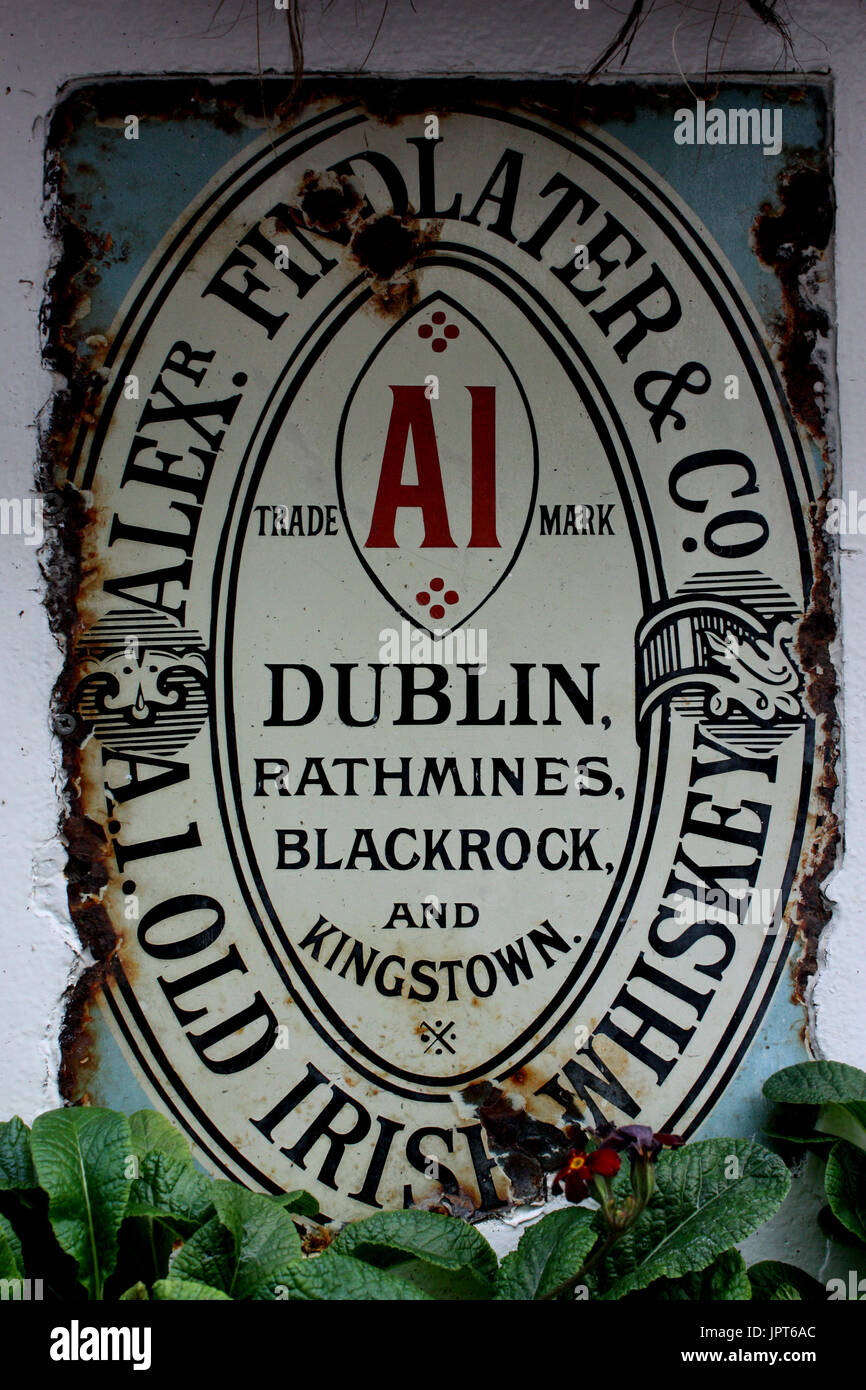 Bier-Zeichen an der Duke of York Pub in Belfast Stockfoto