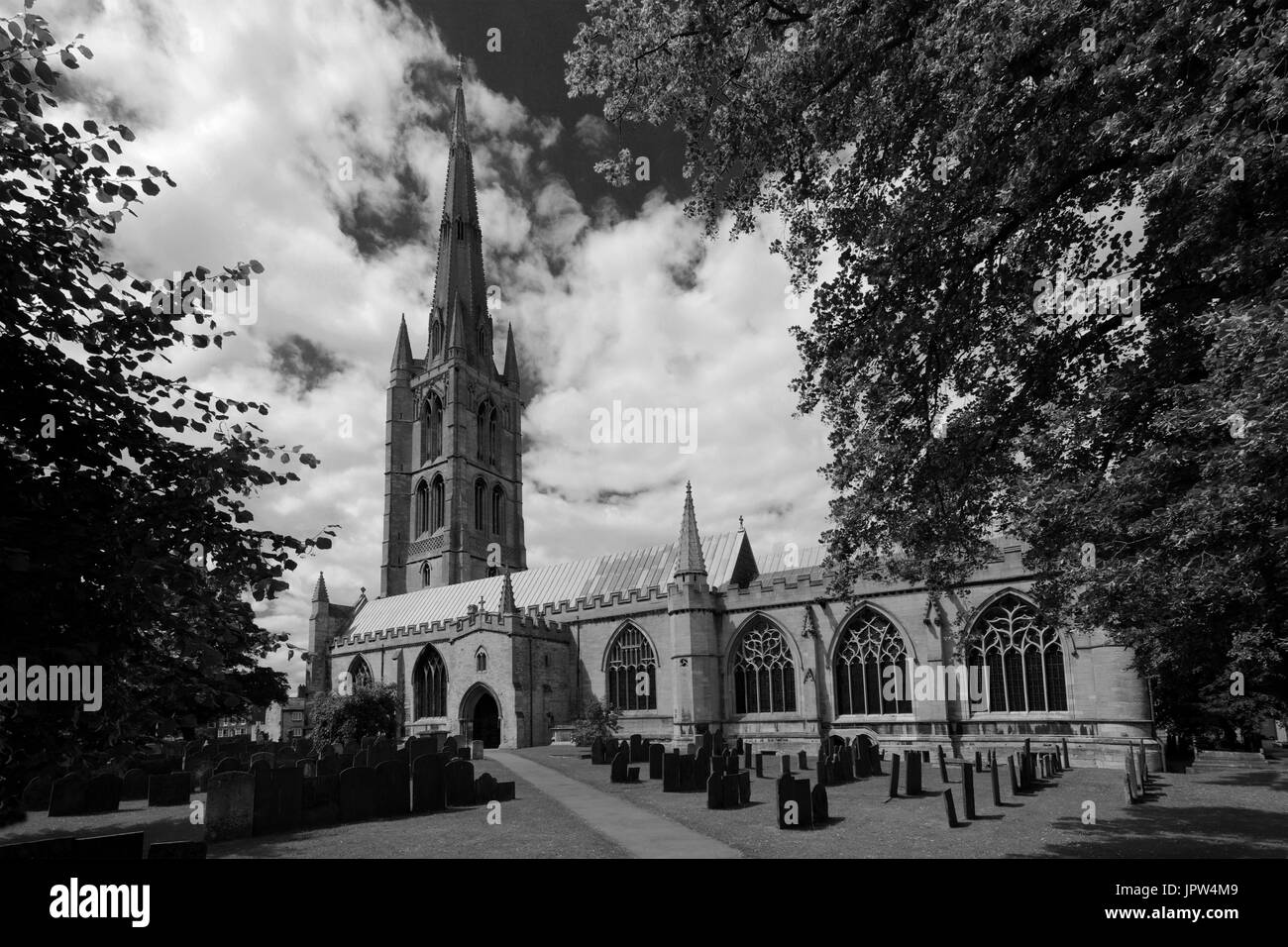 Sommer, Pfarrkirche St. Wulframs, Stadt Grantham, Lincolnshire, England; UK Stockfoto