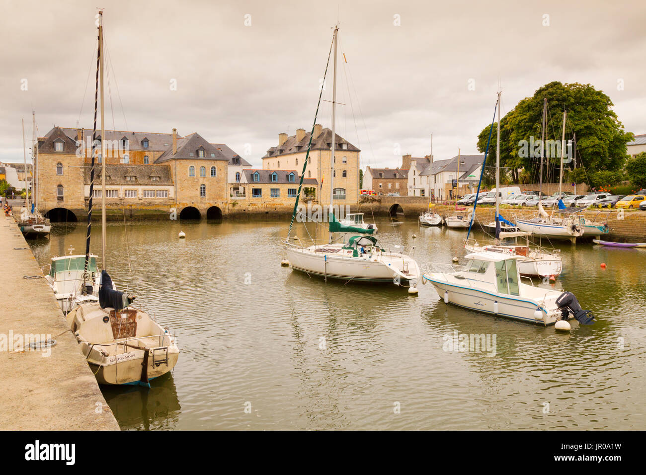 Bretagne Hafen - der Port de Commerce, Pont l'Abbe, Finistère, Bretagne Frankreich Stockfoto