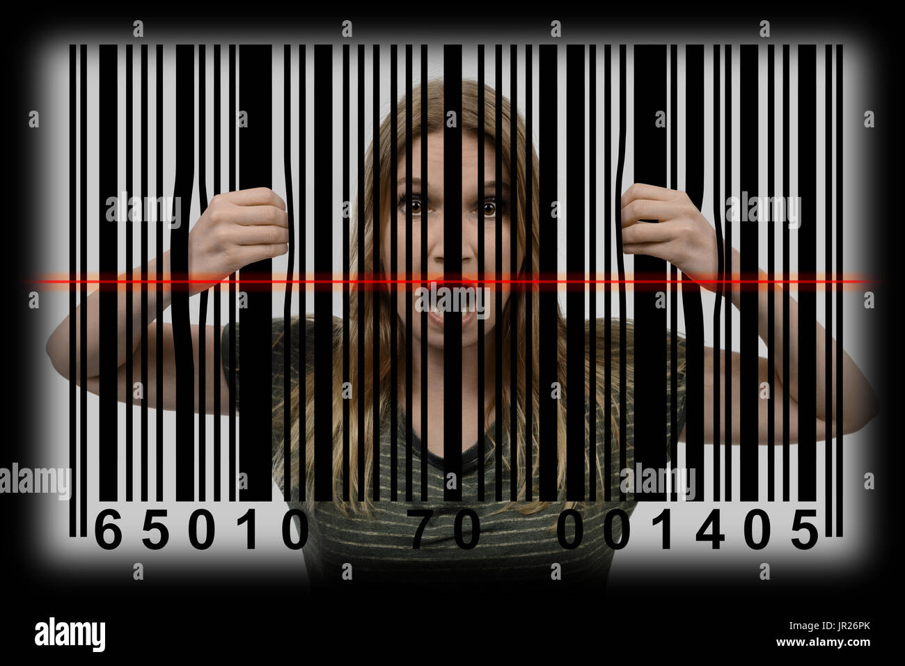 Person gefangen mit Barcode-Daten Stockfoto