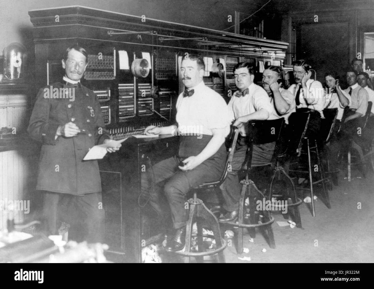New York City Police Department Telefon Betreiber, 1909 Stockfoto