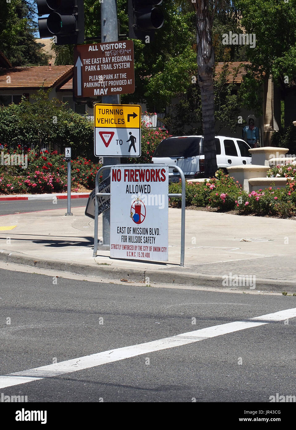 Kein Feuerwerk erlaubt östlich von Mission Blvd Schild, Union City, Kalifornien Stockfoto