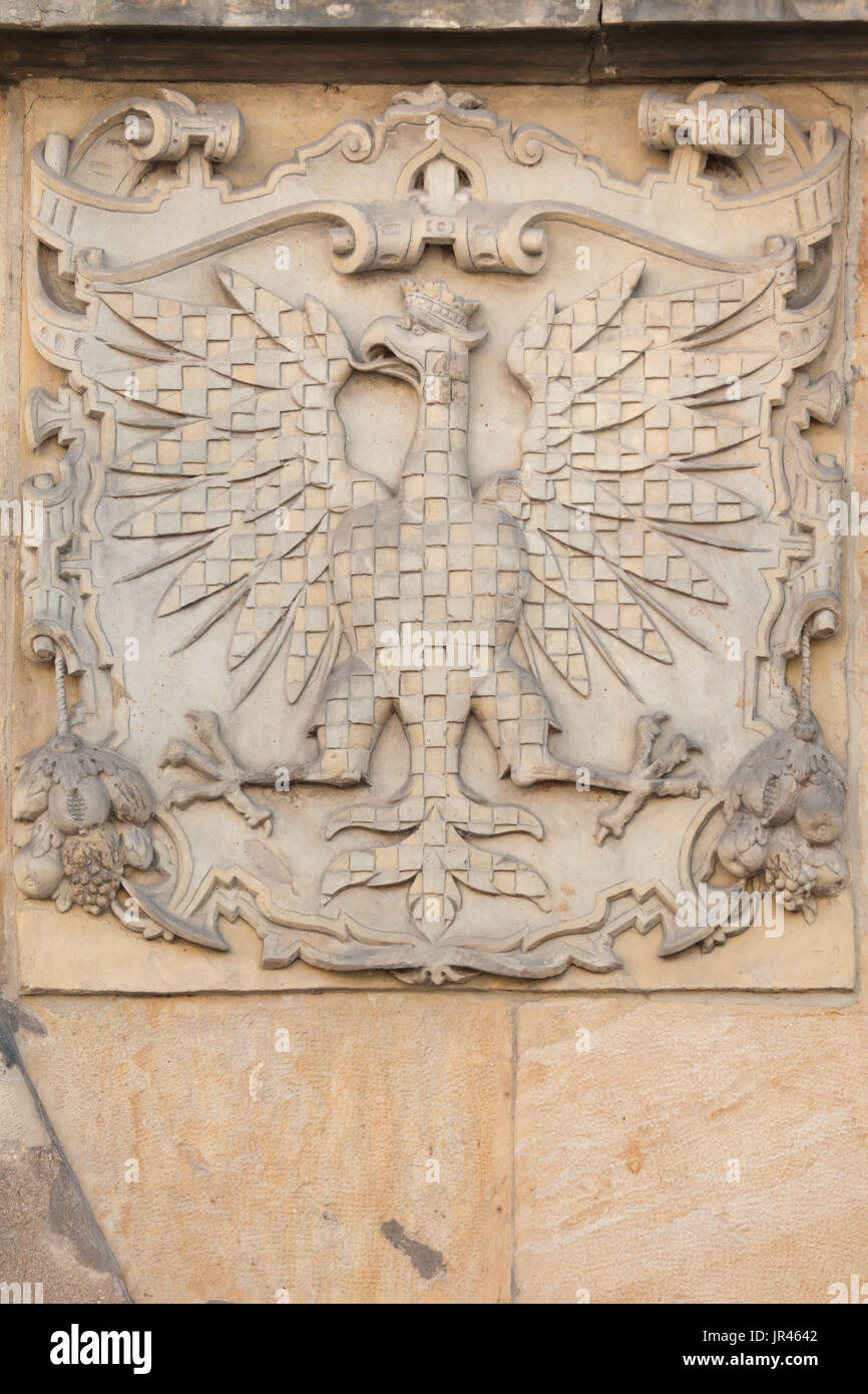 Mährische heraldischen Adler dargestellt auf der Olmützer Rathaus im oberen Platz (Horní Náměstí) in Olomouc, Tschechische Republik. Stockfoto