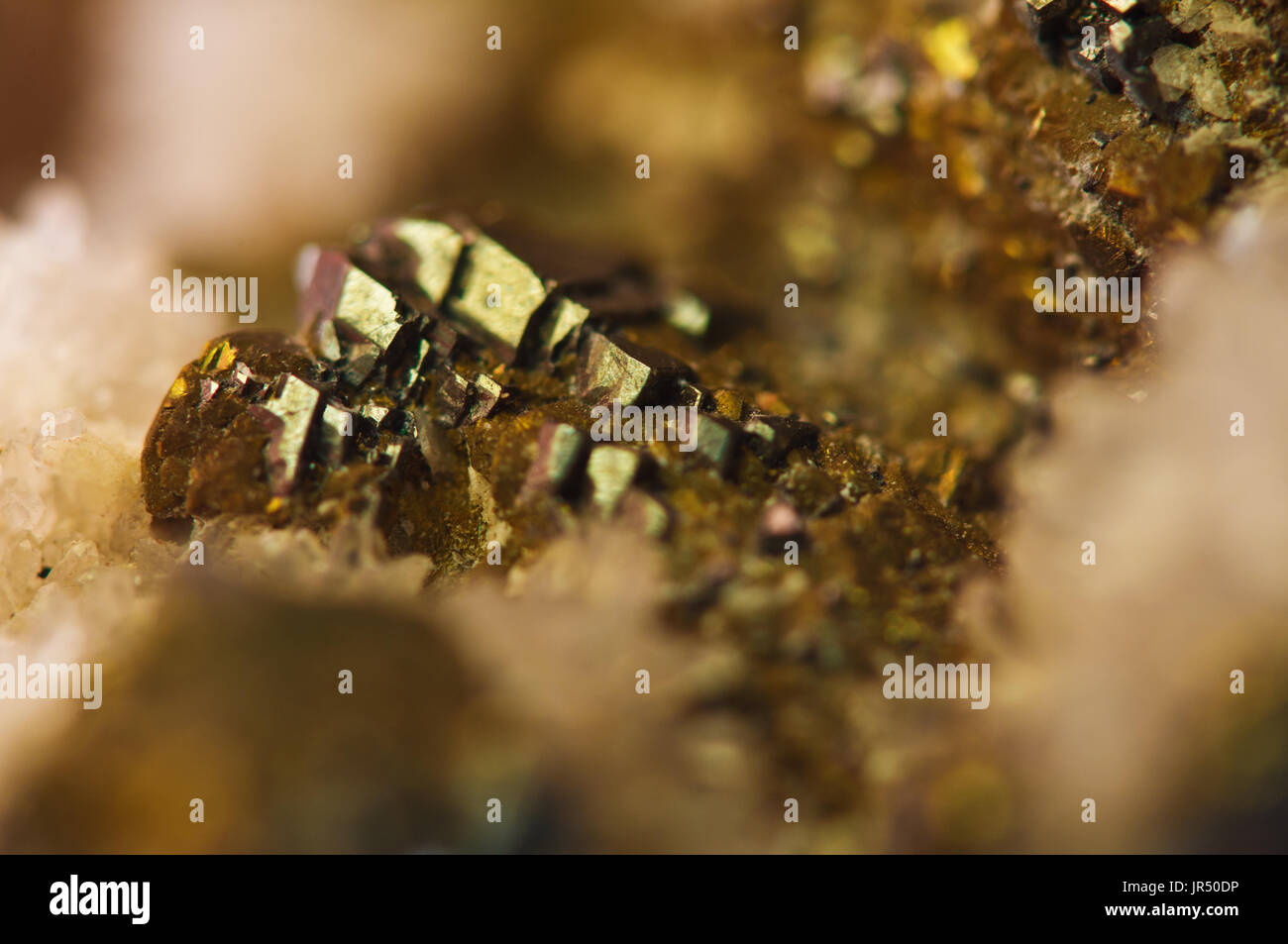 Abstrakte Goldgrund aus natürlichen Mineral. Makro Stockfoto