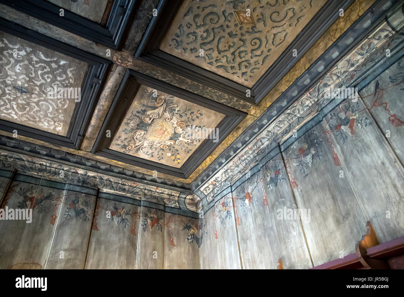 Holz- Wand- und Deckenelemente im Essbereich von Luther Haus, wo die reformistischen Martin Luther starb Stockfoto