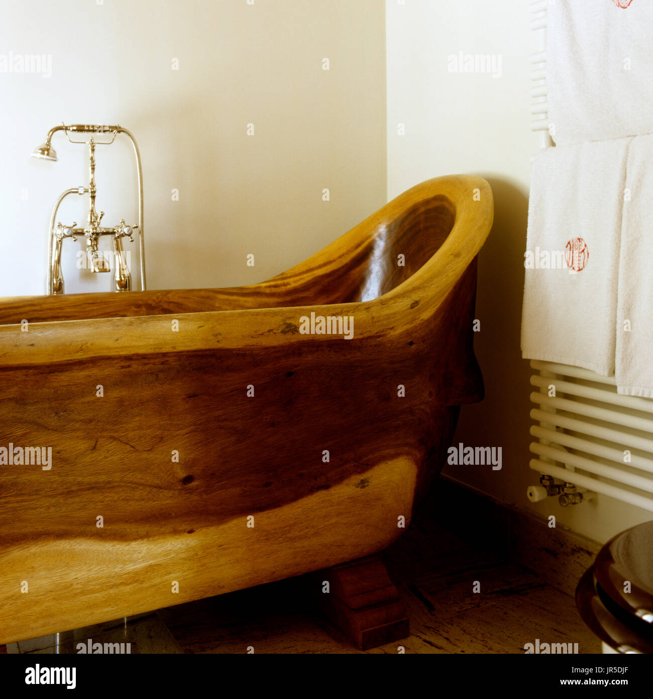 Badewanne im rustikalen Stil Stockfoto