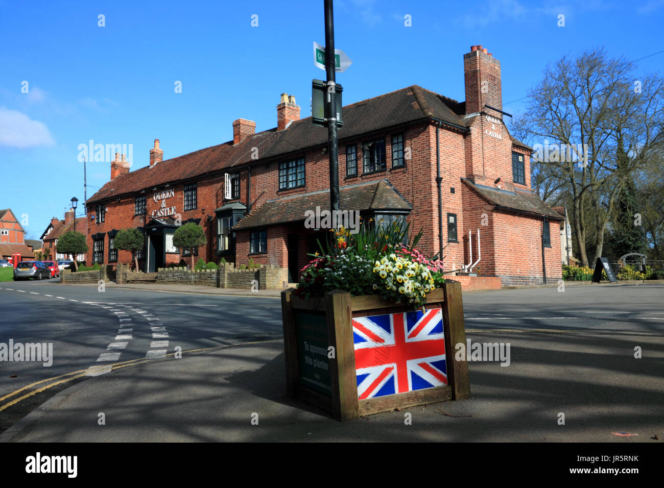 Eine patriotische Pflanzer an der Königin und Castle Inn, Kenilworth, Warwickshire. Stockfoto