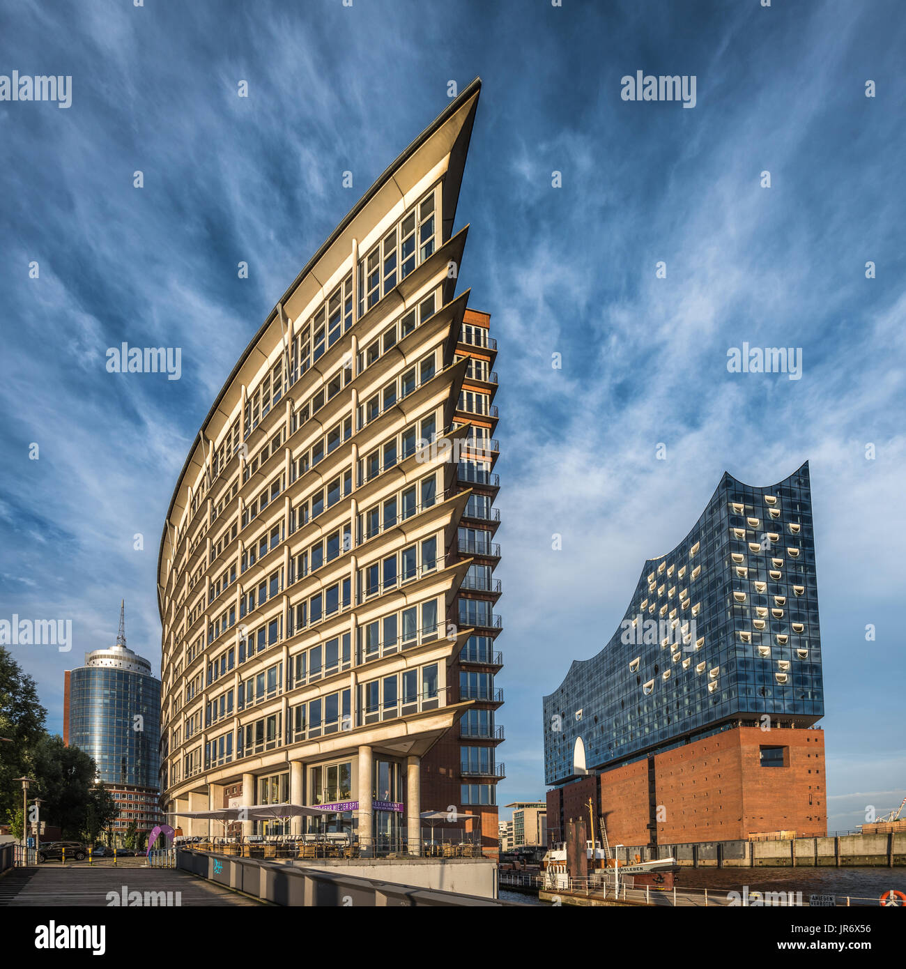 Die Hafen City Viertel und Elbphilharmonie in Hamburg, Deutschland Stockfoto