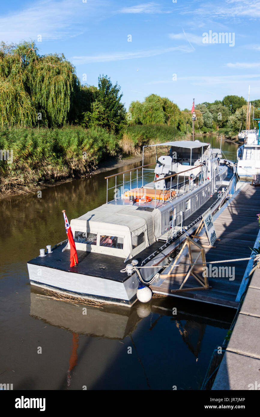 England, Sandwich. Stern Anzeige von P 22, Amerikanische Rhein Patrouillenboot Anker im Sandwich Waterfront. Die Admirals starten in dem Film 'unkirk' verwendet. Stockfoto