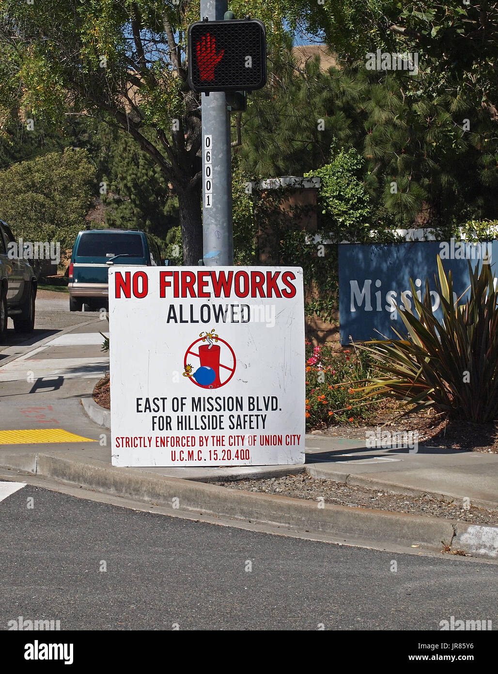 Kein Feuerwerk erlaubt östlich von Mission Blvd Schild, Union City, Kalifornien Stockfoto