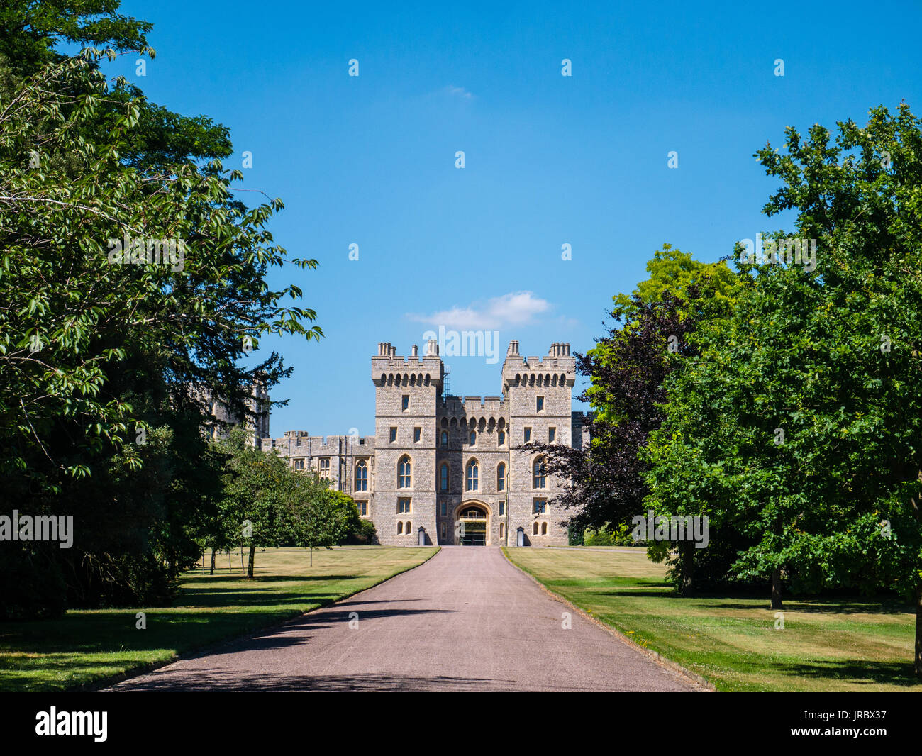 Windsor Castle Blick von dem langen Spaziergang, Windsor, Berkshire, England, UK, GB. Stockfoto