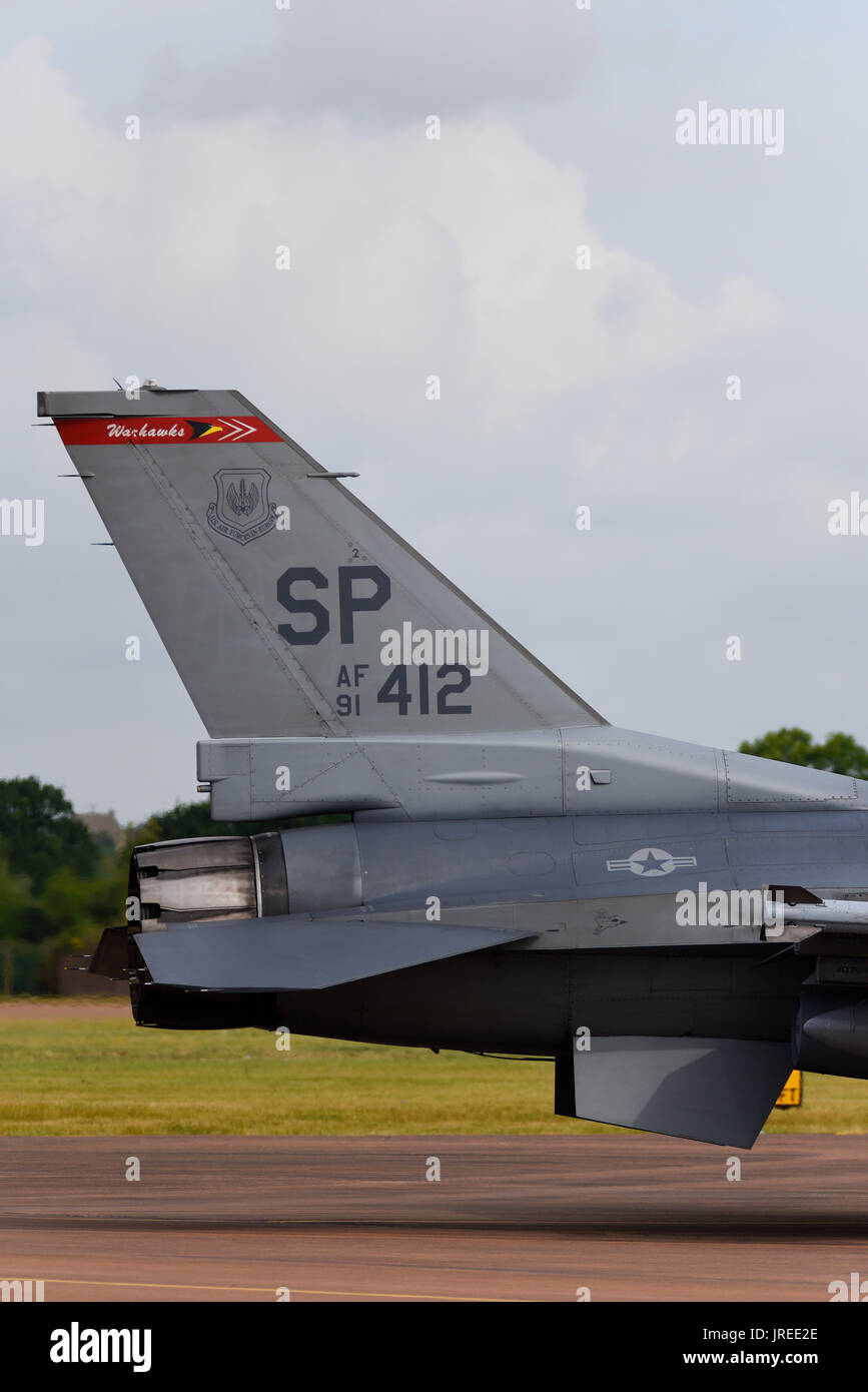 US Air Force F-16 CM kämpfenden Falken der 480th Fighter Squadron Warhawks. Der 52Nd Fighter Wing in Spangdahlem Air Base, Germany USAFE basierend Stockfoto