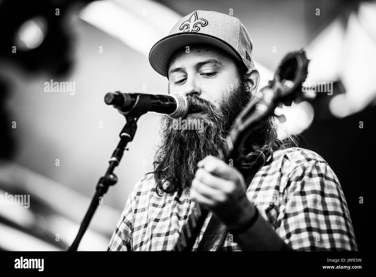 Juda und der Löwe bei einem Musikfestival in British Columbia Kanada in Schwarz und Weiß. Stockfoto