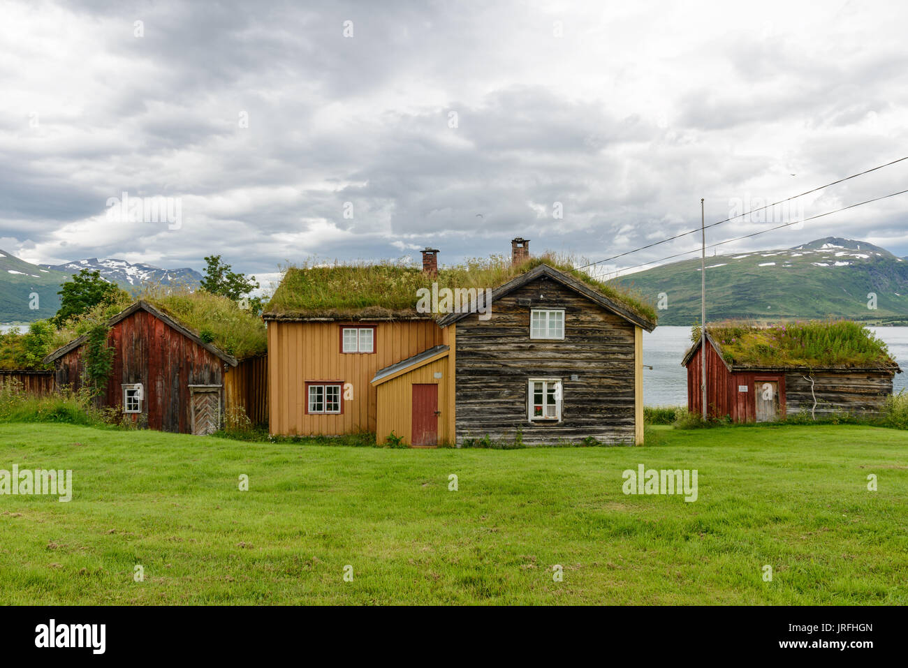 Bild aufgenommen am Straumen Gård - alten Bauernhof als Heimatmuseum bewahrt. Straumsbukta, Kvaløya, Tromsø, Norwegen. Stockfoto