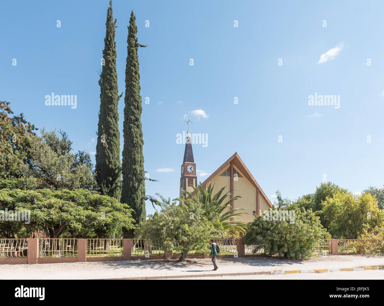 GROOTFONTEIN, NAMIBIA - 20. Juni 2017: Die Niederländische Reformierte Kirche in Grootfontein in der Kavango Region von Namibia Stockfoto