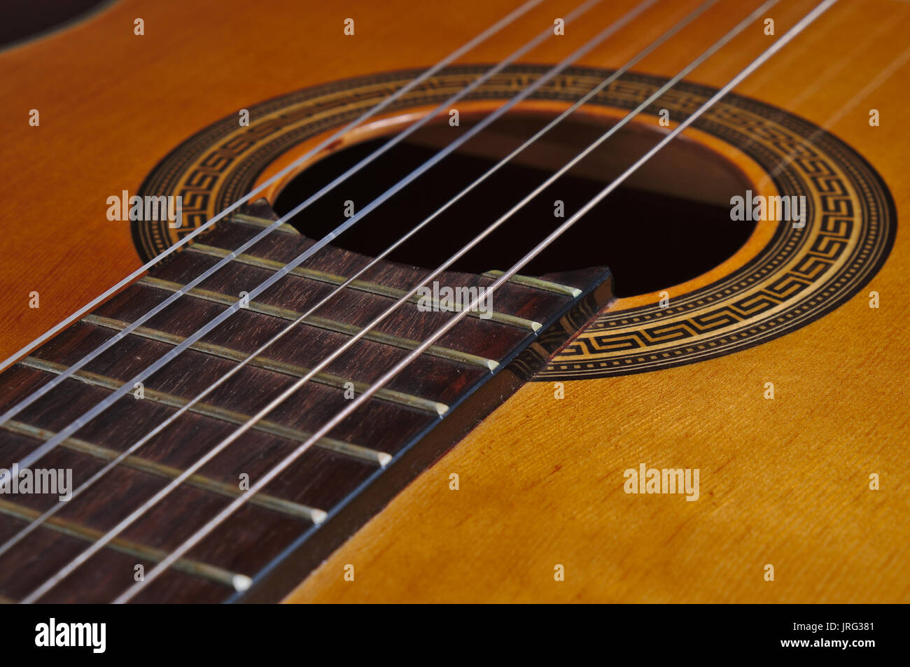 Klassische spanische Gitarre Close-up. Klassische Musikinstrumente Stockfoto