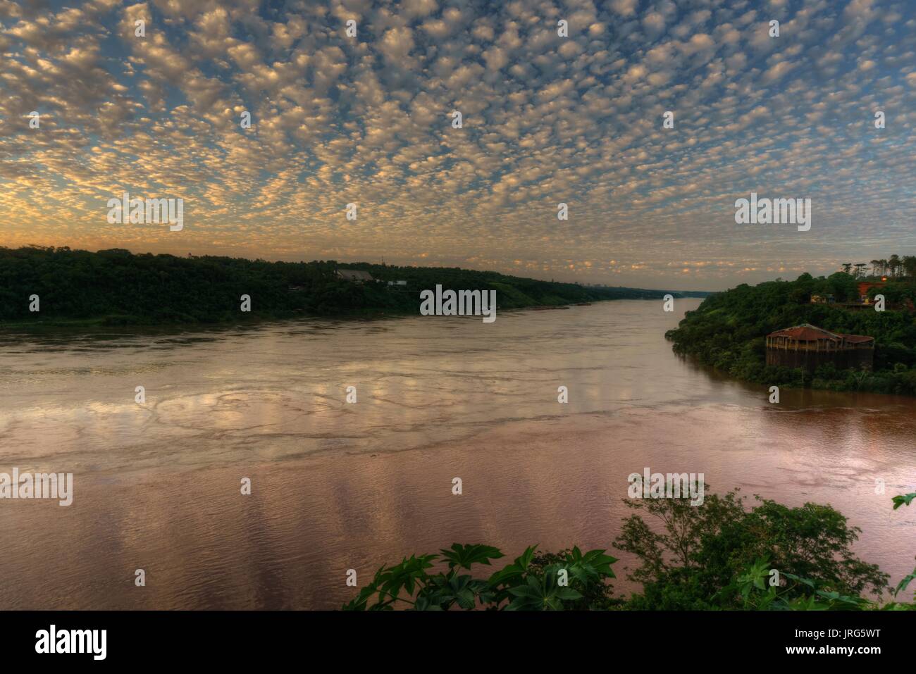 Hito tres fronteras, Grenze von Paraguay, Brasilien und Argentinien. Stockfoto