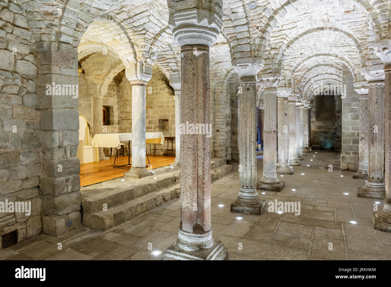 Krypta im Abbazia di San Salvatore Kirche in Italien Stockfoto