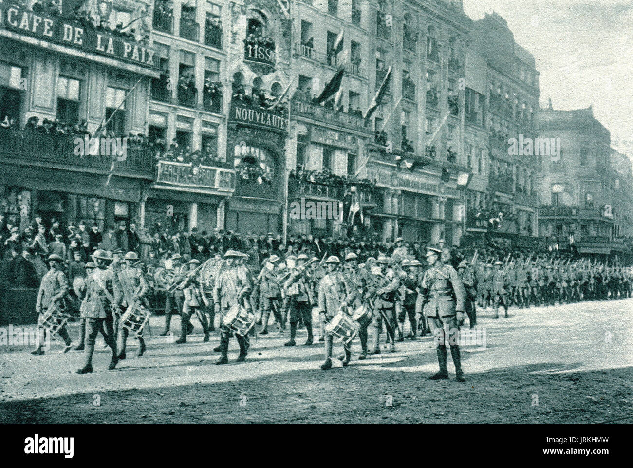 Britische 5. Armee Militärkapelle marschiert, Befreiung von Lille, 17. Oktober 1918 Stockfoto