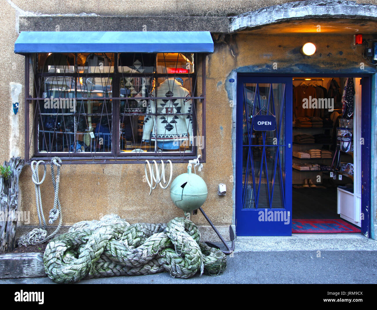 Antiquitätengeschäft in Yokohama Port Area Stockfoto