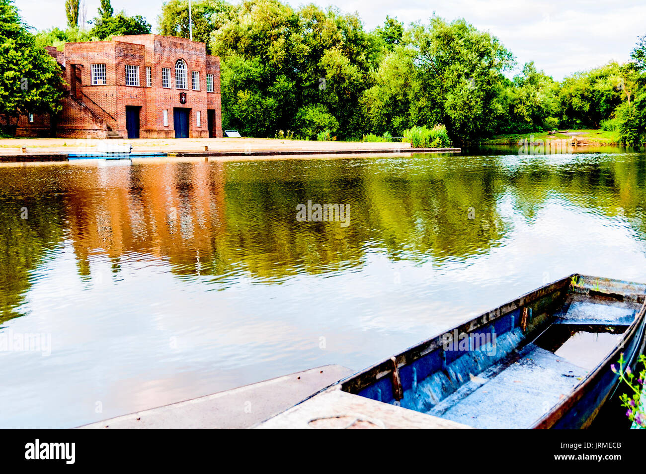 Bootshäuser der Oxford-Colleges; Bootshäuser der Colleges in Oxford eine der Themse Stockfoto Bootshäuser der Oxford-Colleges; Bootshäuser der Colleges in Oxford eine der Themse Stockfoto