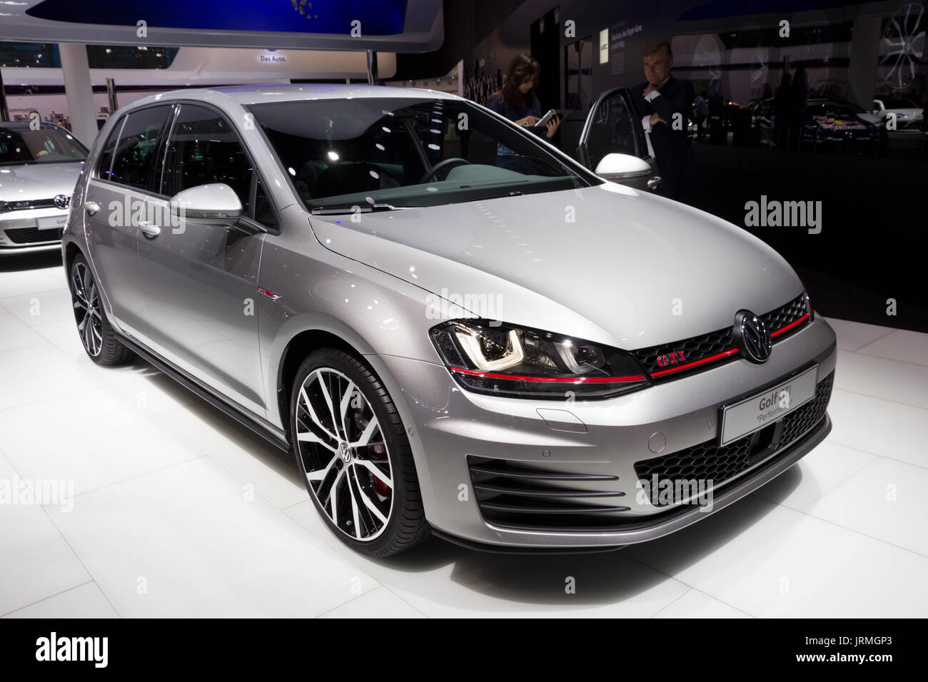 FRANKFURT, Deutschland - 16.09.2015: Volkswagen Golf GTI Auto auf der Frankfurter Automobilausstellung IAA. Stockfoto