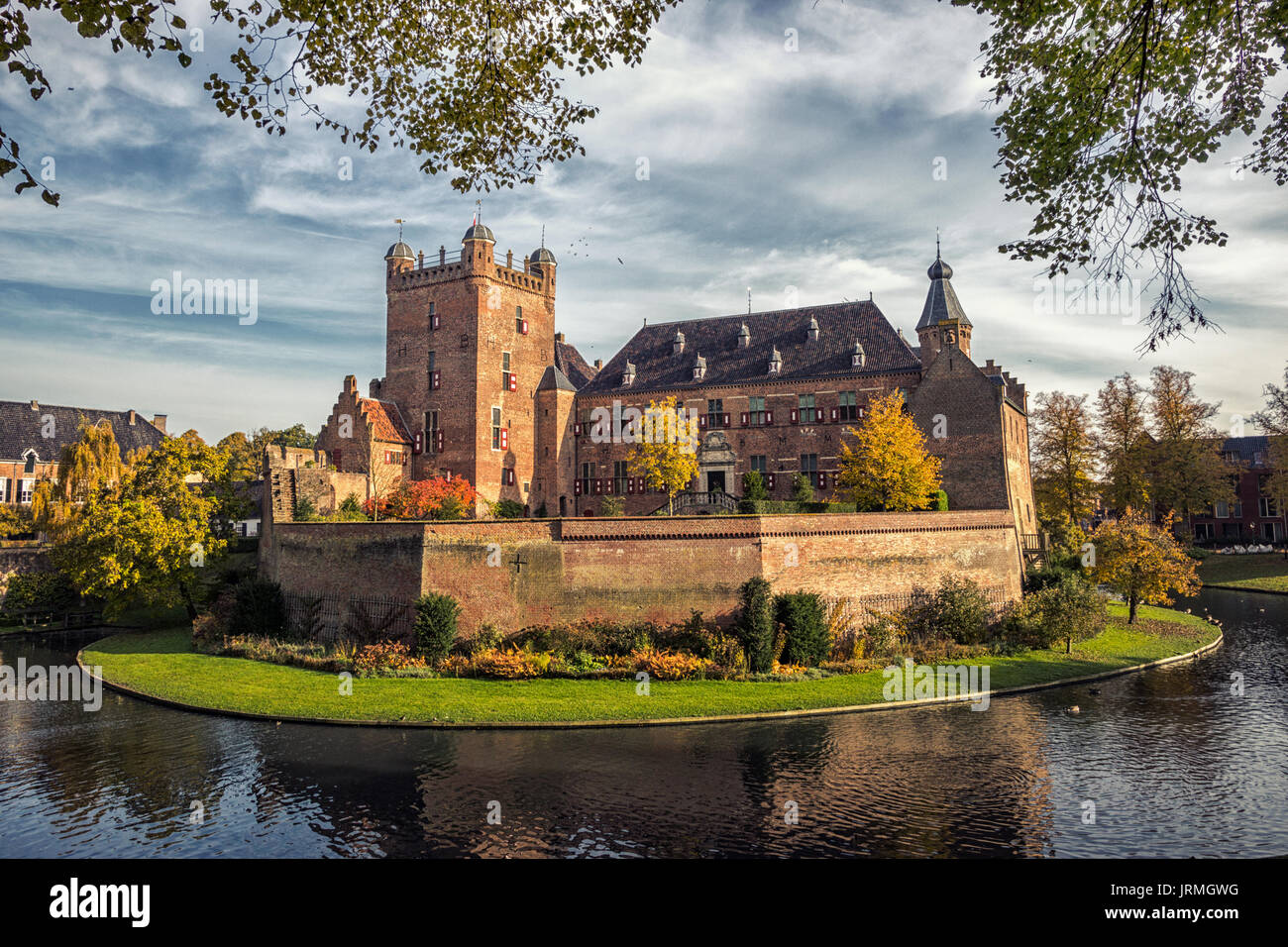 Huis Bergh Schloss an einem sonnigen Herbsttag in der Heerenberg, Niederlande Stockfoto